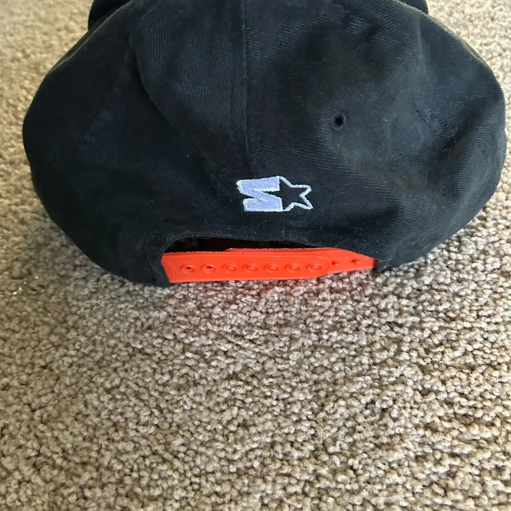 Philadelphia Flyers Black and Orange Cap